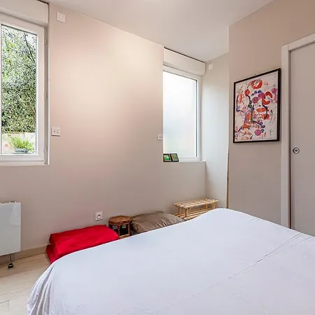 Holiday home Pleasant And Bright Chartreuse With Terrace Toulouse